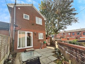 Rear- click for photo gallery